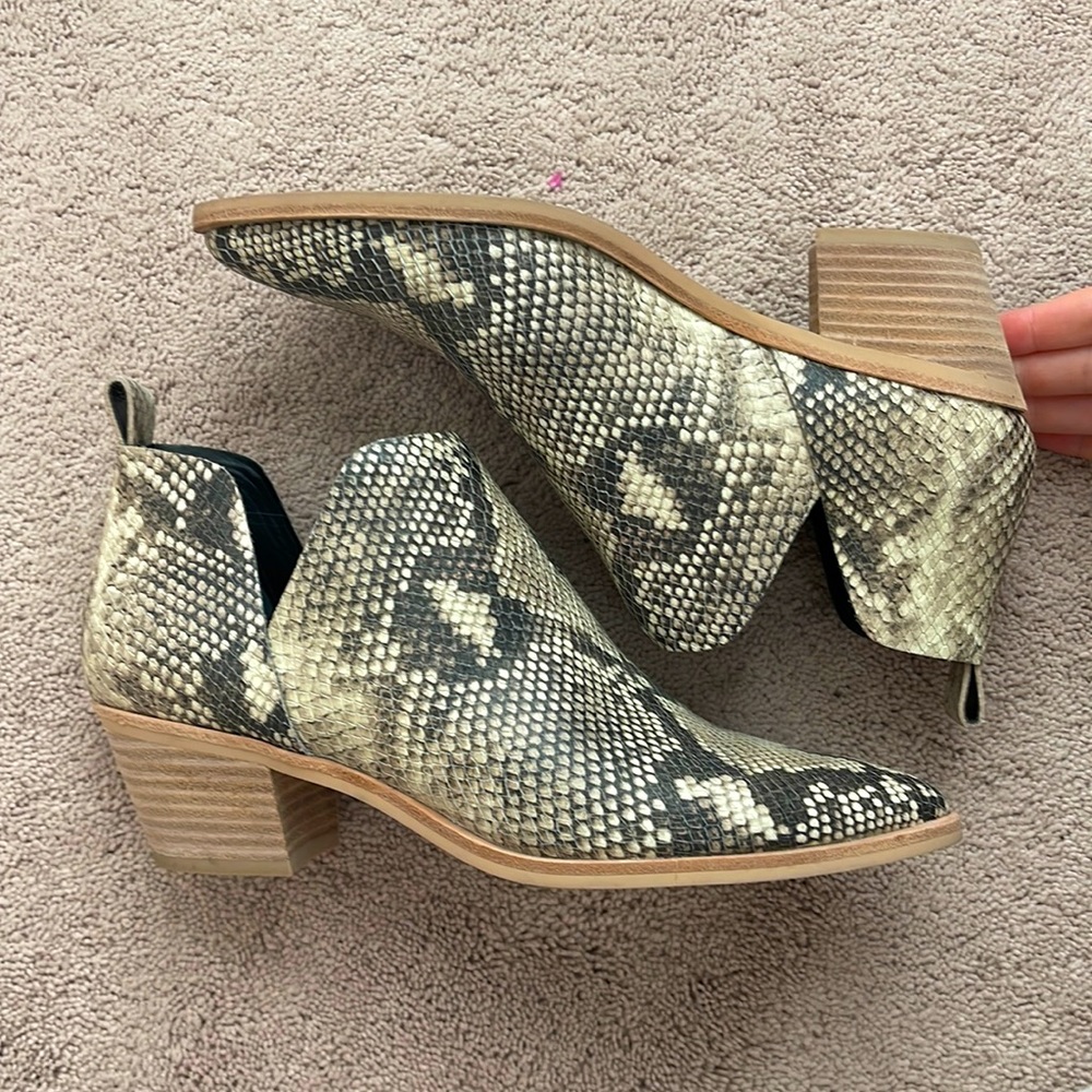 Dolce Vita Booties
